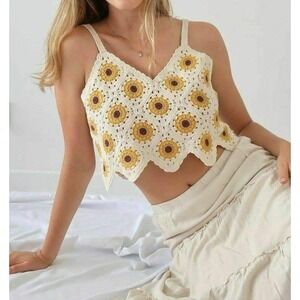🍒BEAUTIFUL Sunflower Crochet Crop Tank Top Medium Beige Boho Summer Swim Granny